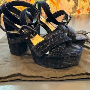 “ASH” Midnight Blue Velvet Platform Sandals